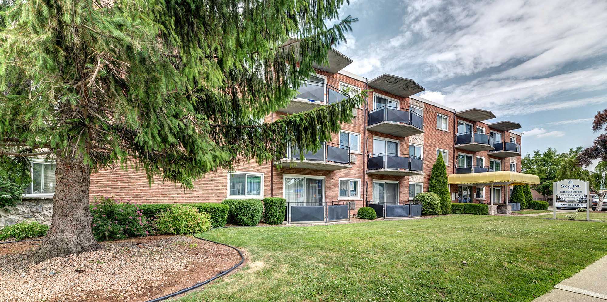 View of 2 Bed Condo for Rent in *Skyline Residences* - 829 sqft - 99.co